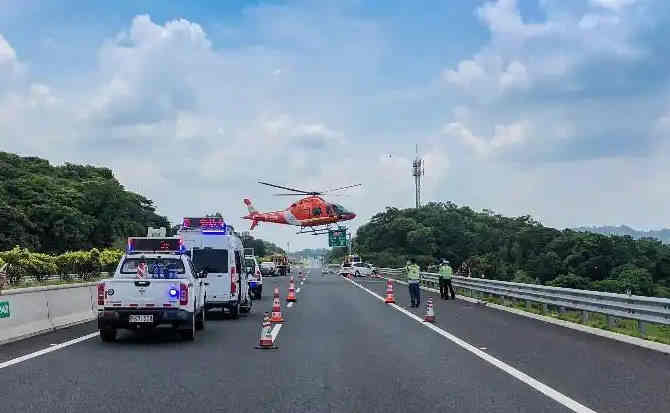 寻乌高速公路汽车救援案例